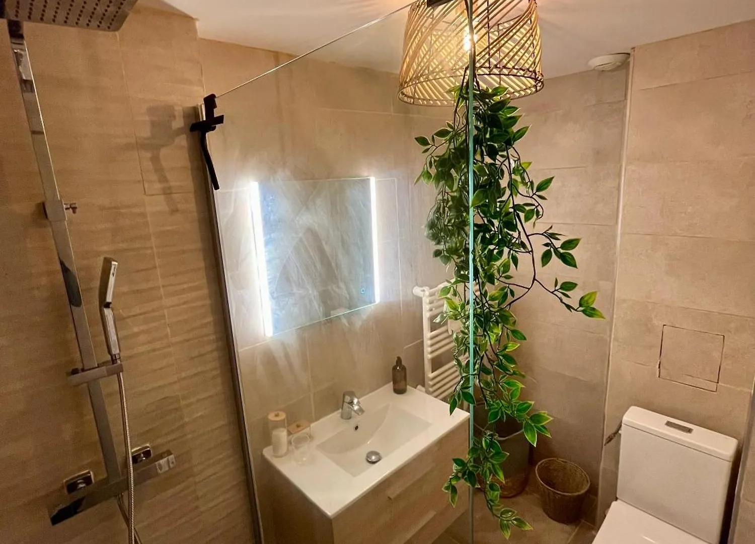 Appartement Chloe Du Lac Montferrat  شقة Montferrat (Isere)